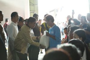 Kunjungi Korban Kebakaran, Gerindra Medan Minta Warga Jaga Kesehatan