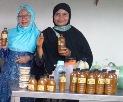 Fajri Lailani Marbun Bantu Penjual Jamu di Namorambe Urus Sertifikasi Halal