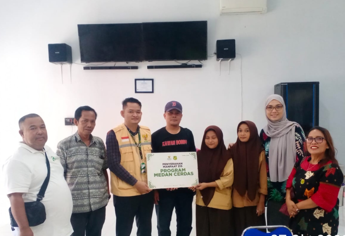 Relawan Bobby Nasution dan BAZNAS Medan Kolaborasi Bantu Biaya Siswa Putus Sekolah