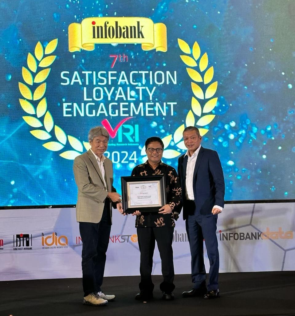 Bank Sumut Terima Tiga Penghargaan dari Infobank