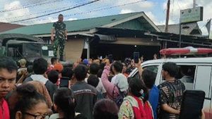 Markas Armed Digeruduk Imbas Penyerangan Oknum TNI ke Warga Biru-Biru