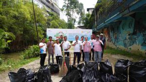 Green Action Zero Waste Warriors, PLN Icon Plus Sumbagut Lakukan Pengumpulan Sampah dan Edukasi Lingkungan di Sungai Babura