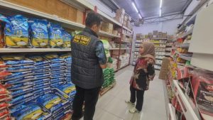 Polda Sumut Temukan Dugaan Beras Premium Tak Sesuai Mutu saat Sidak di Swalayan Medan Johor