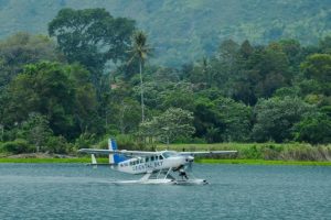 Pesawat Amfibi Jadi Moda Transportasi Baru di Danau Toba