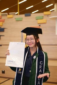 Helen, Mahasiswa Farmasi USU yang Membuktikan Prestasi Datang dari Ketekunan