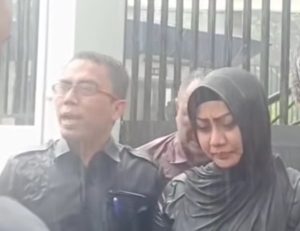 Puluhan Demonstran Minta DPRD Medan Rekomendasi Penutupan Pabrik Kecap di Jalan Bono