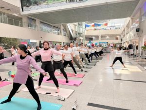 Konjen India di Medan Selenggarakan Program Kebugaran dan Yoga di Bandara Kualanamu