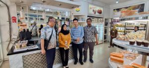 Duh! Aroma Bakery Jual Produk Tidak Mencantumkan Tanggal Kadaluarsa