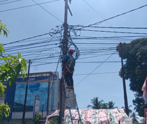 PLN Icon Plus Sumbagut Lakukan Penertiban Kabel Internet Liar di Sibuhuan