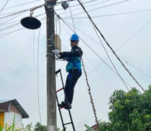 Jaga Konektivitas Stabil dan Maksimal, PLN Icon Plus Sumbagut Lakukan Pemeliharaan Jaringan Fiber Optik di Medan Marelan