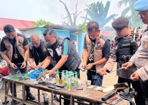 Kampung Narkoba di Kutalimbaru Digerebek, Sabu Hingga Sajam Disita